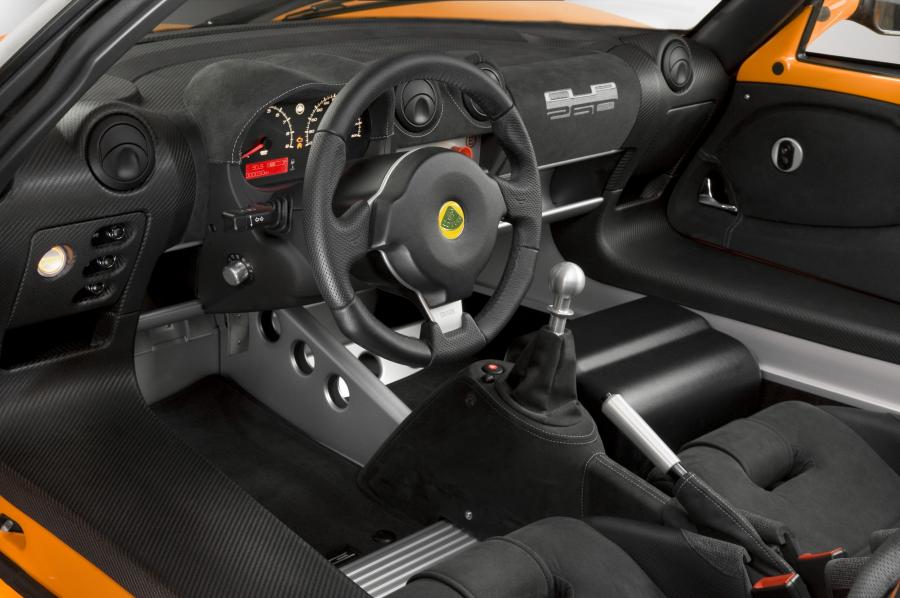  Lotus Exige Cup 260 2010 года  (фото 3 из 7)